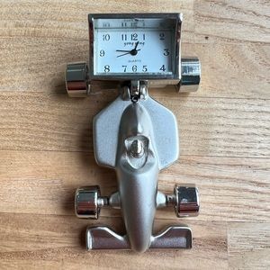 Silver tone mini race car desk clock NEW BATTERY